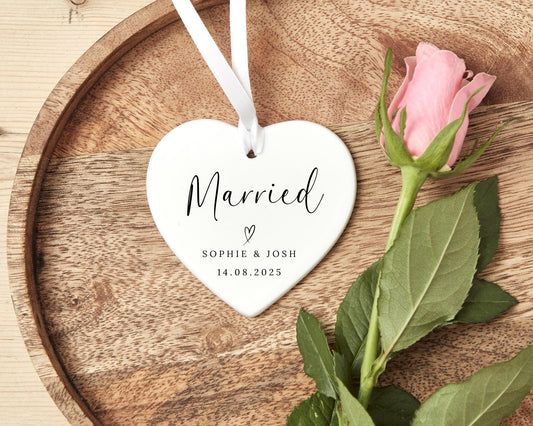 Wedding Gift Personalised Ceramic Keepsake New Married Couple Ornament