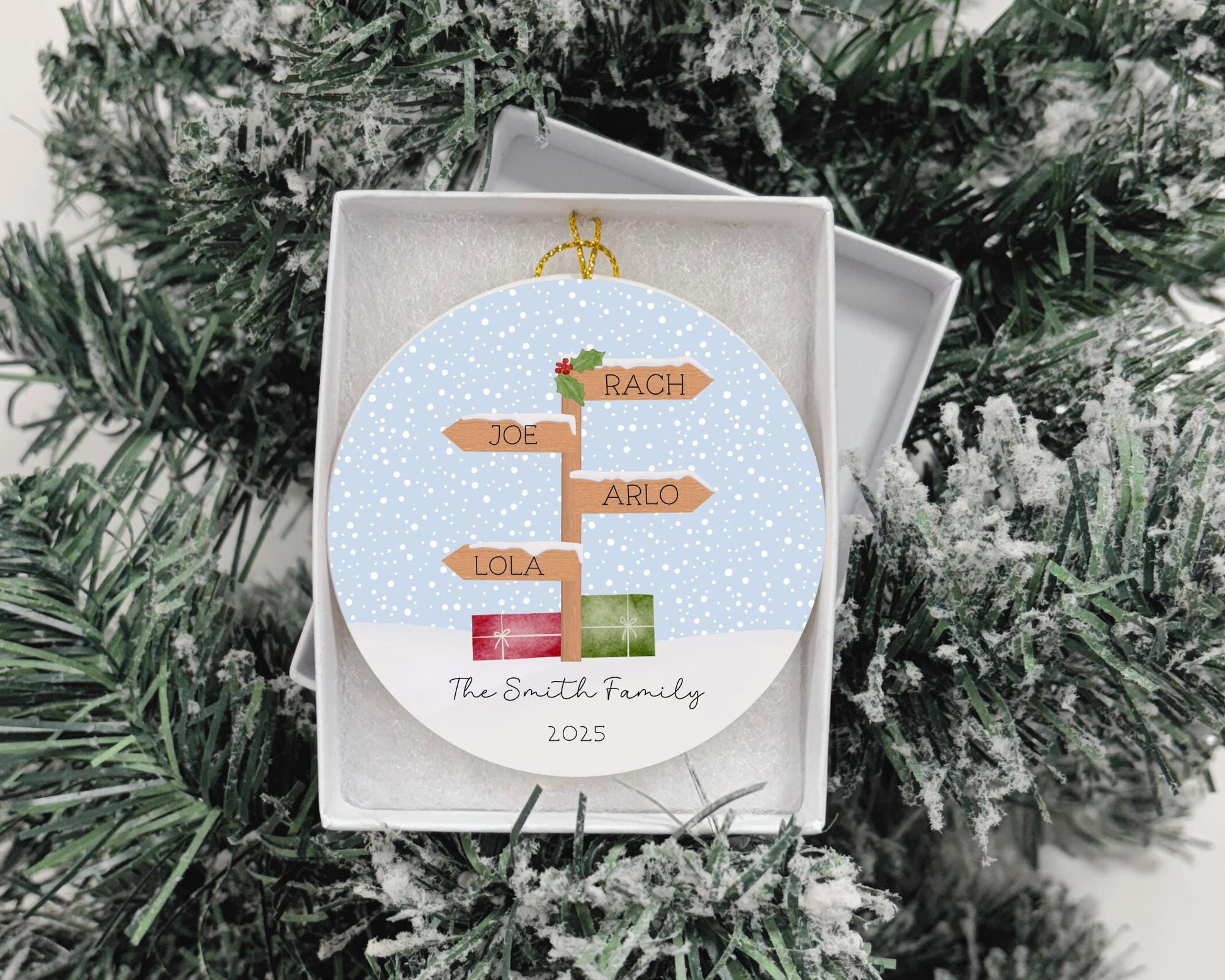 Personalieed Family Christmas Decoration Signpost Names Ornament Gift