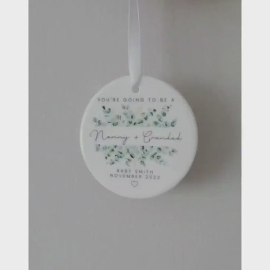 Nanny & Grandad Pregnancy Reveal Ornament Grandparents Announcement Personalised Gift Decoration